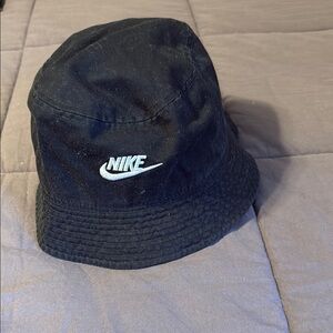 NWT Nike Black Classic Bucket Hat